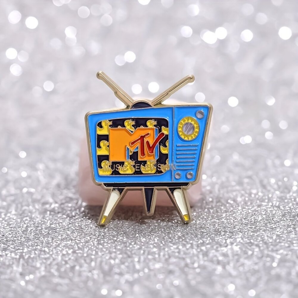 MTV OIL DRIPPED ENAMEL PIN LAPEL PIN BROOCH NWT - Picture 11 of 12